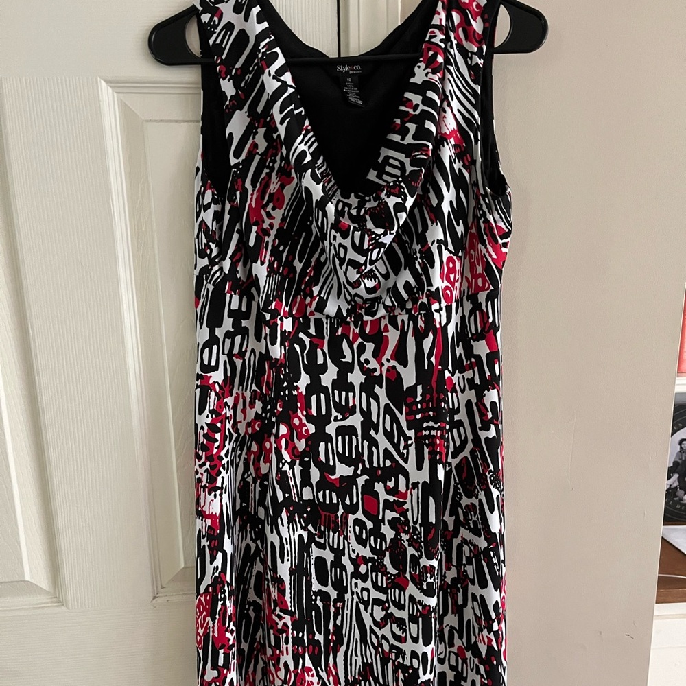 Beautiful Sleeveless Dress